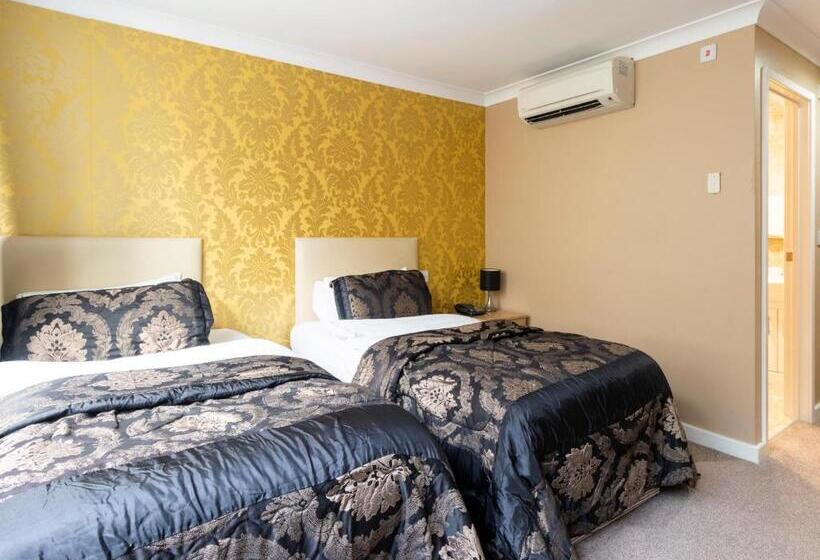 스탠다드 룸, Stuart