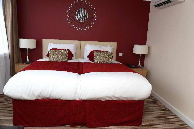 스탠다드 룸, Stuart