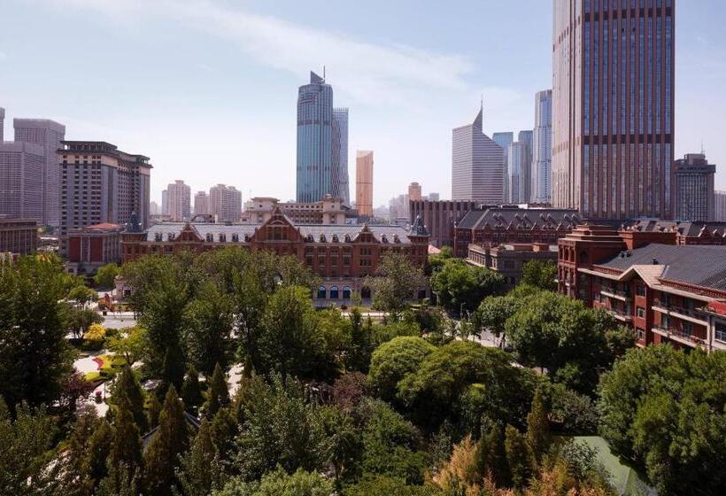 חדר קלאב, The Ritzcarlton, Tianjin