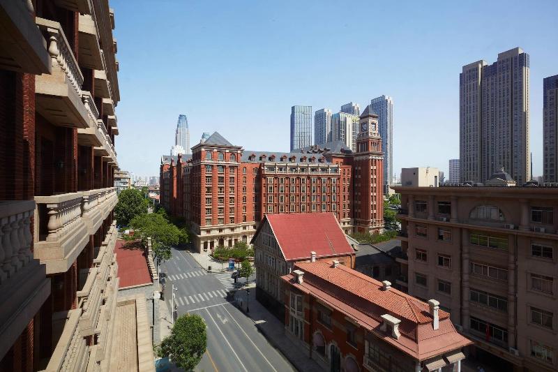 חדר קלאב, The Ritzcarlton, Tianjin