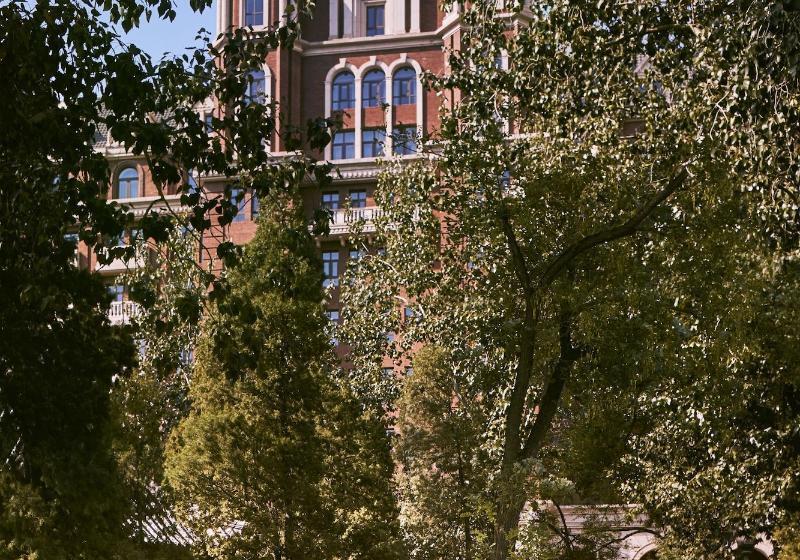 חדר קלאב, The Ritzcarlton, Tianjin