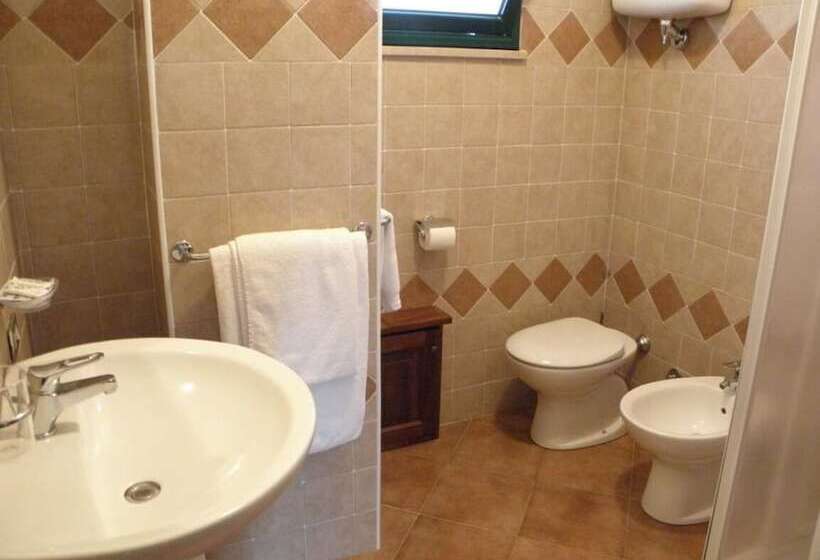 غرفة قياسية ثلاثية, Il Casale Delle Arance