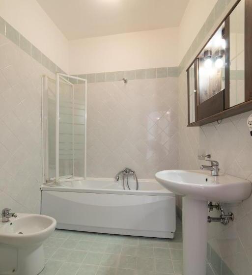 דירת חדר נוף לבריכה, Olga's Relais