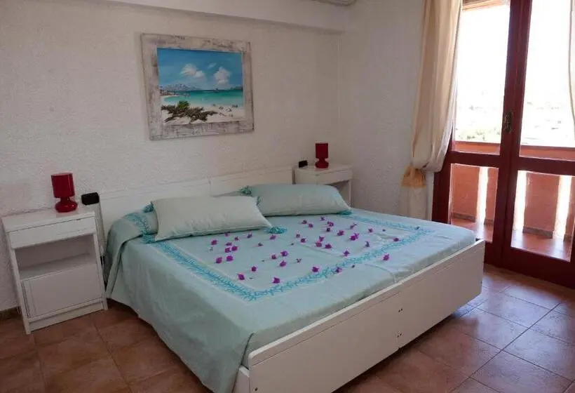 اتاق استاندارد سه نفره, Club Esse Cala Bitta