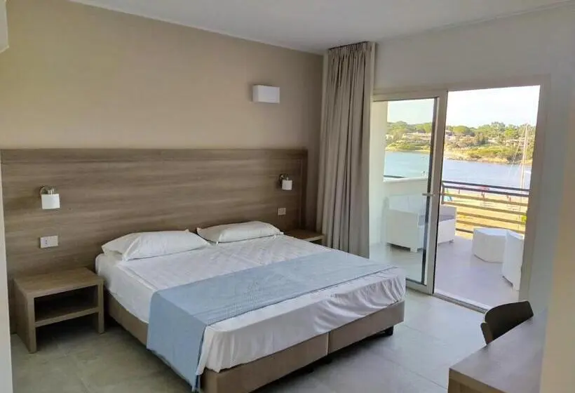 اتاق سوپریور چهار تخته, Club Esse Cala Bitta