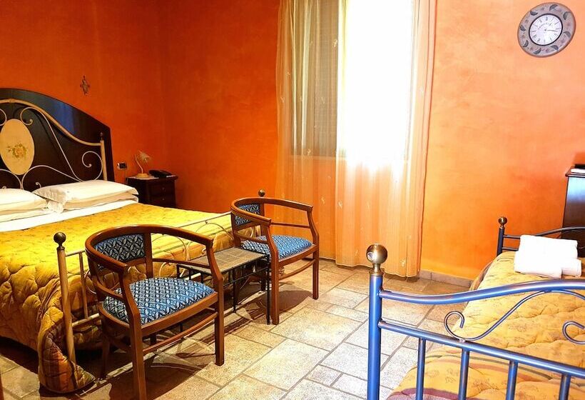 غرفة قياسية ثلاثية, Villa Elisabetta