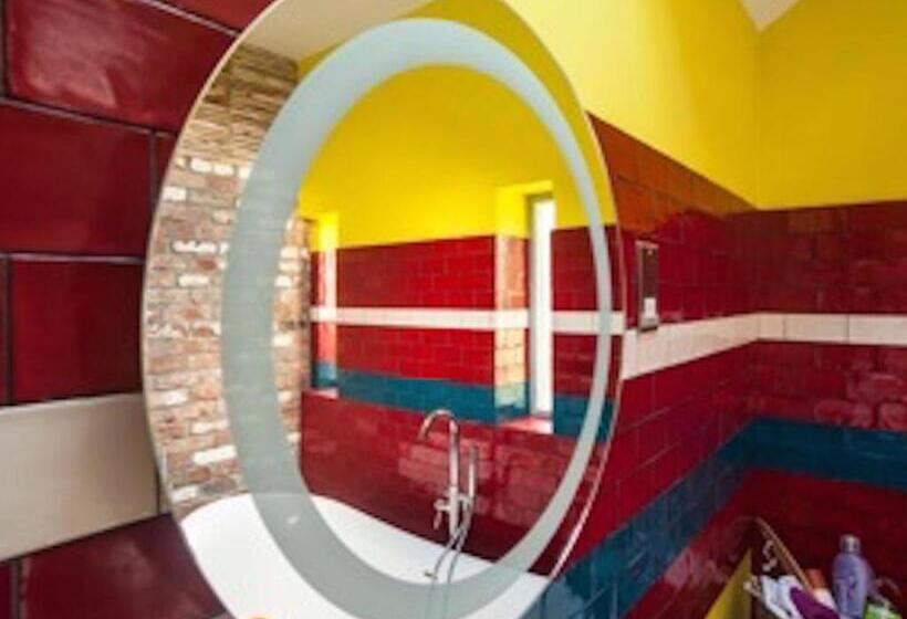 דירת חדר, Lower Barns Guest House