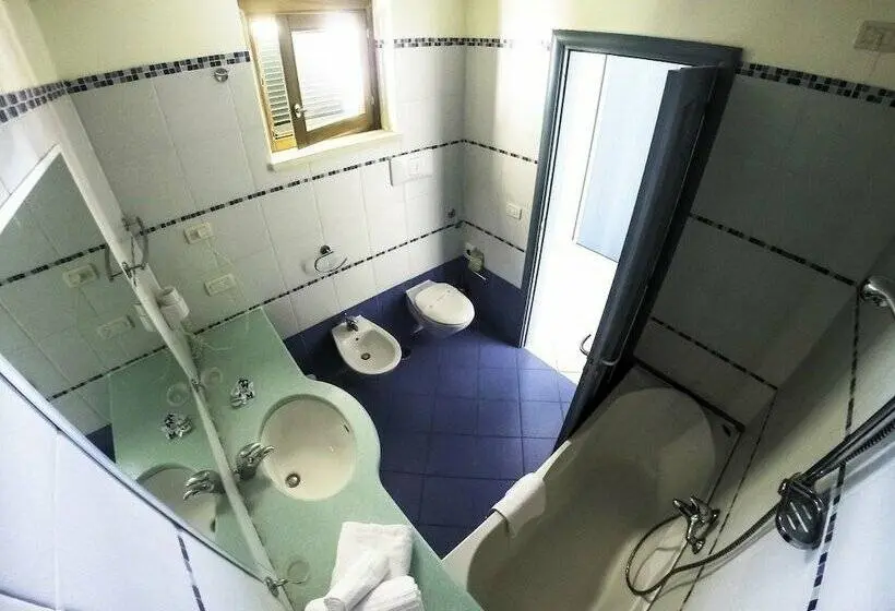 اتاق استاندارد, Villaggio Club Baia Di Dino