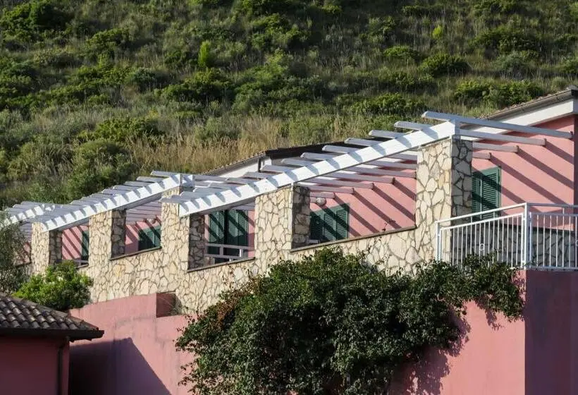 اتاق استاندارد, Villaggio Club Baia Di Dino