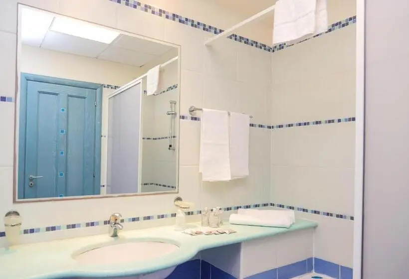 اتاق استاندارد چهار تخته, Villaggio Club Baia Di Dino