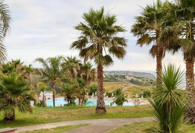 اتاق سوپریور سه تخته, Villaggio Club Baia Di Dino