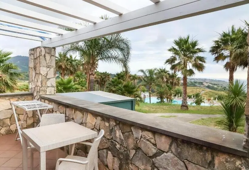 اتاق سوپریور چهار تخته, Villaggio Club Baia Di Dino