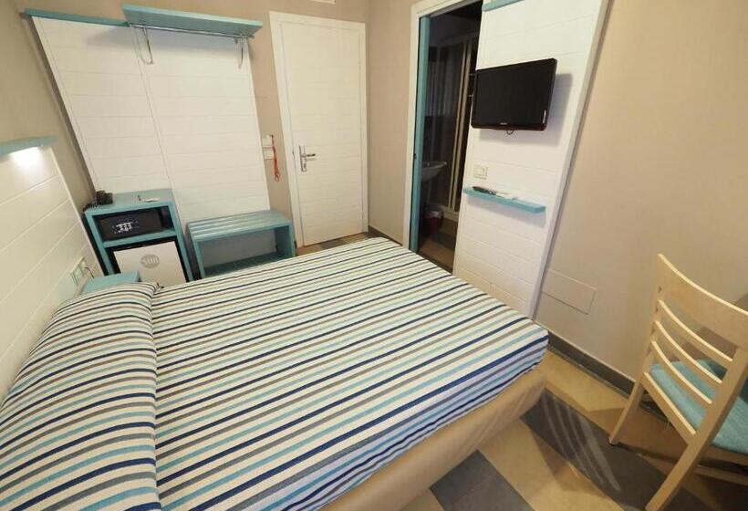 غرفة أساسية, La Spiaggia