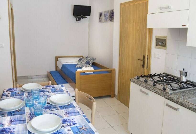 컴포트 스튜디오, Isa Double Room In Hotel With Swimming Pool In Marina Di Cecina, Just 10 Meters From The Sea