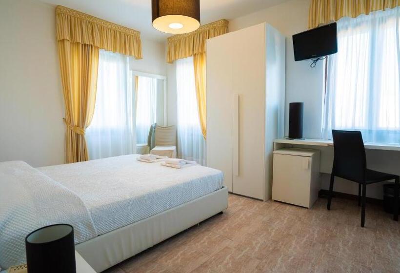 高级大房间, Sirena