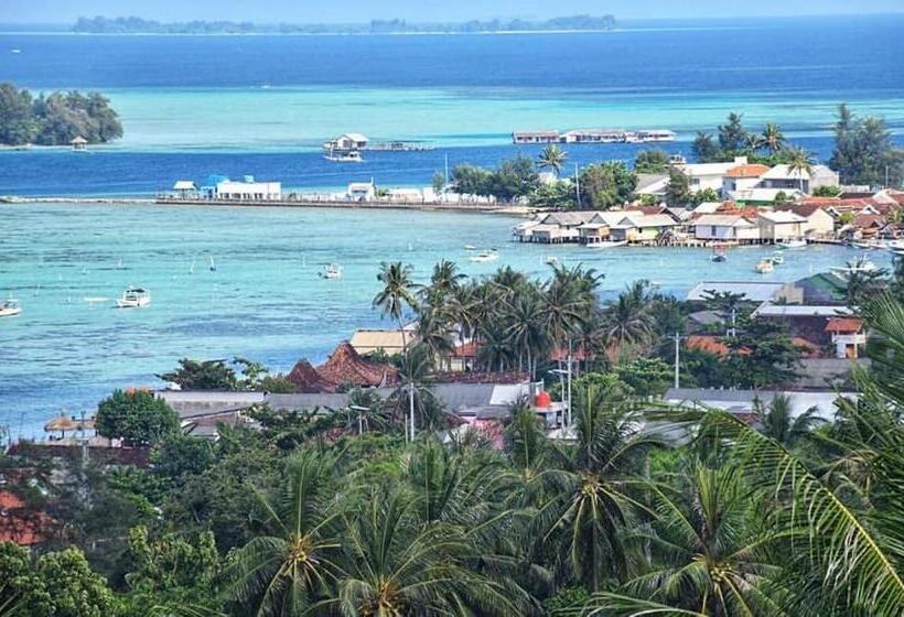 Deluxe Bungalow, Cocohuts