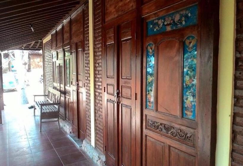 Superior Rum, Cocohuts