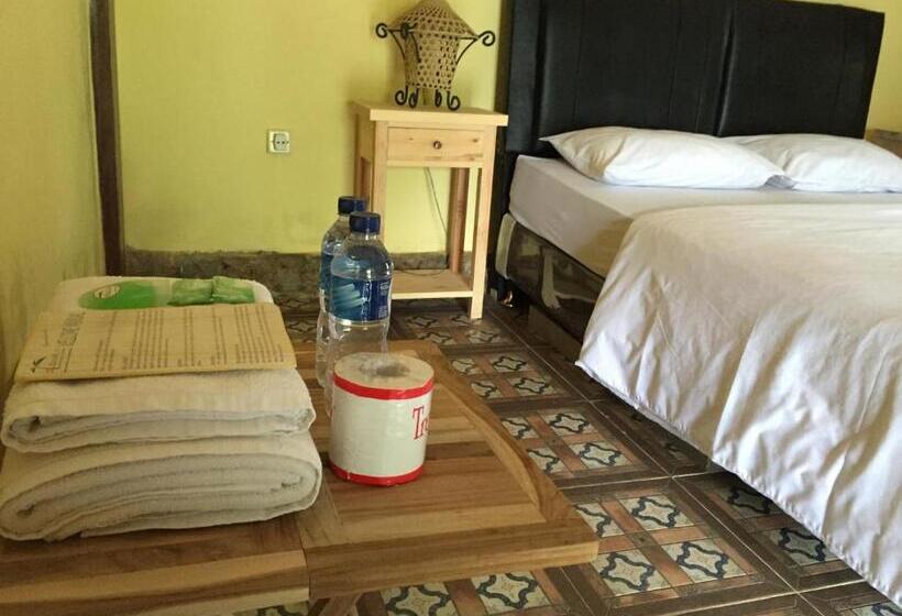 Superior Rum, Cocohuts