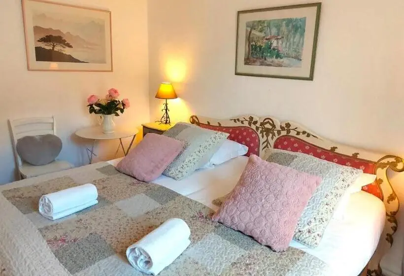 バス共有のスタンダードルーム, La Maison Barnoin   Gîtes Et Chambres