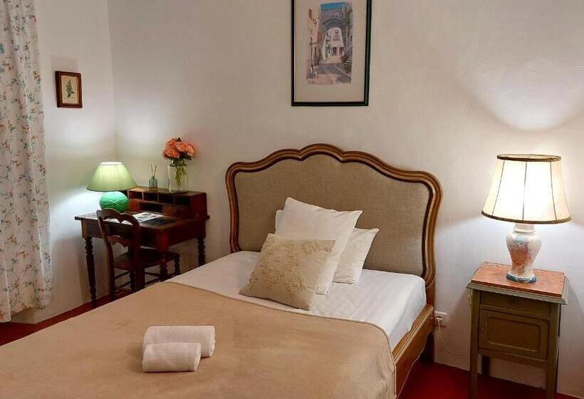 חדר סטנדרד יחיד חדר אמבטיה משותף, La Maison Barnoin   Gîtes Et Chambres