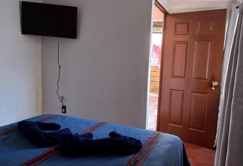 Standard room with outdoor bath, Hospedaje El Viajero Antigua Ll