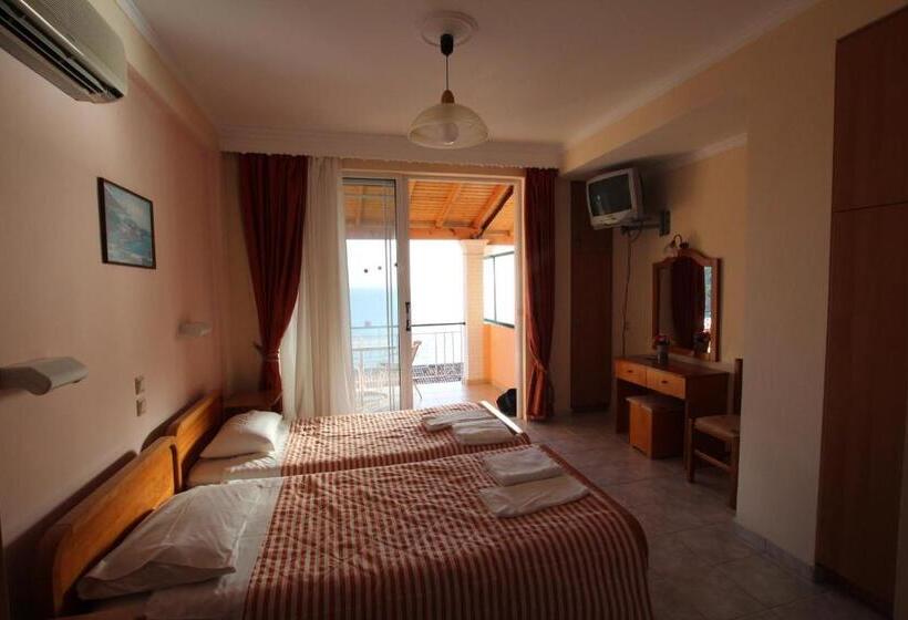 استودیوی استاندارد با چشم‌انداز دریا, Lido Sofia Holidays