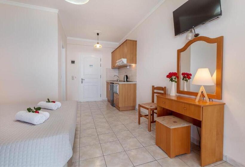 استودیوی استاندارد, Lido Sofia Holidays