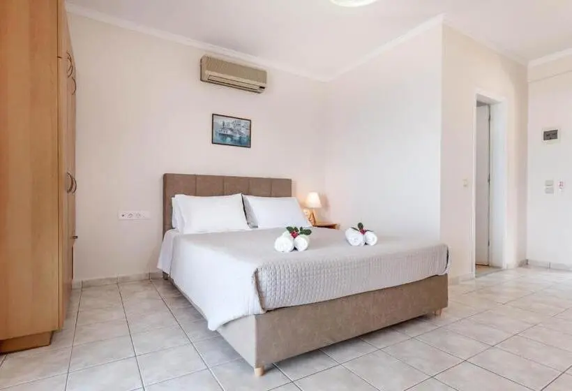 استودیوی استاندارد, Lido Sofia Holidays