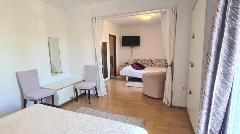 Четырехместный Номер Стандарт, Guest House Villa Ines   Annex
