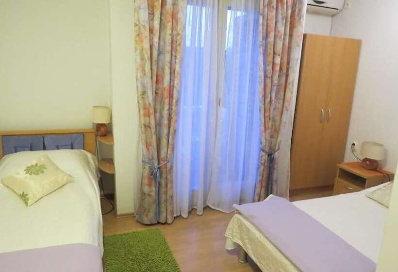 스탠다드 발코니 룸, Guest House Villa Ines Annex