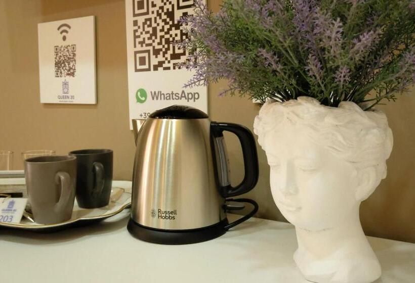 اتاق استاندارد چهارنفره با بالکن, Queen 20   Privates Duomo