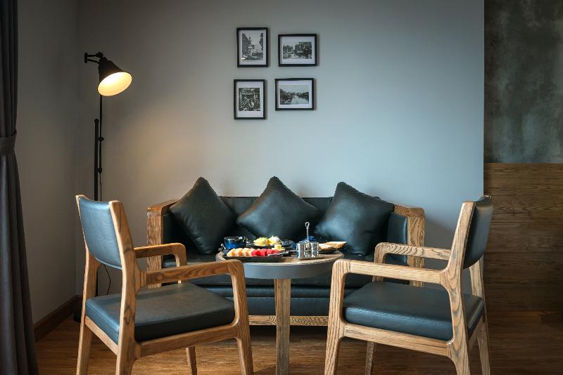 سوئیت پریمیوم, Bespoke Trendy Hotel Hanoi