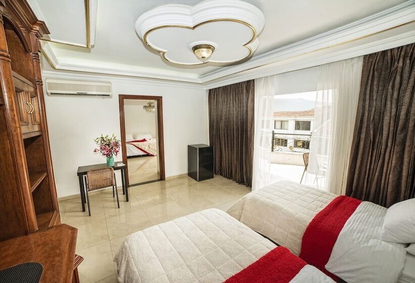 חדר משפחתי, Dom Hotel Cali