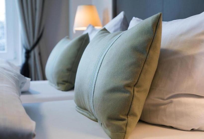 Номер Стандарт, Am Leuchtturm