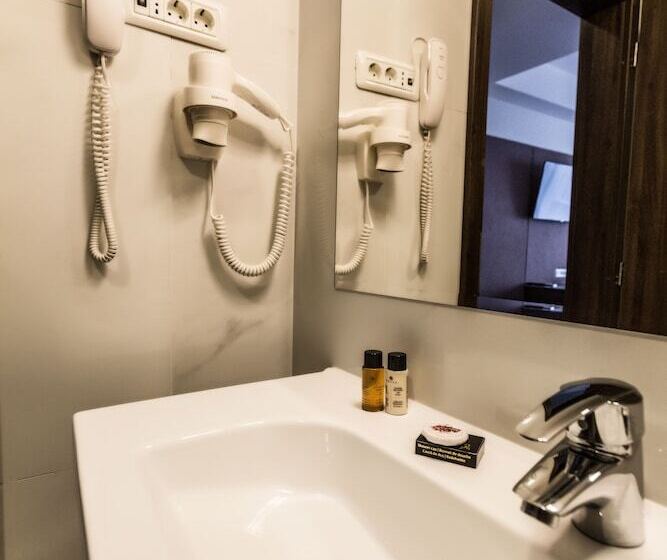 バルコニー付きスタンダードトリプルルーム, Belvedere