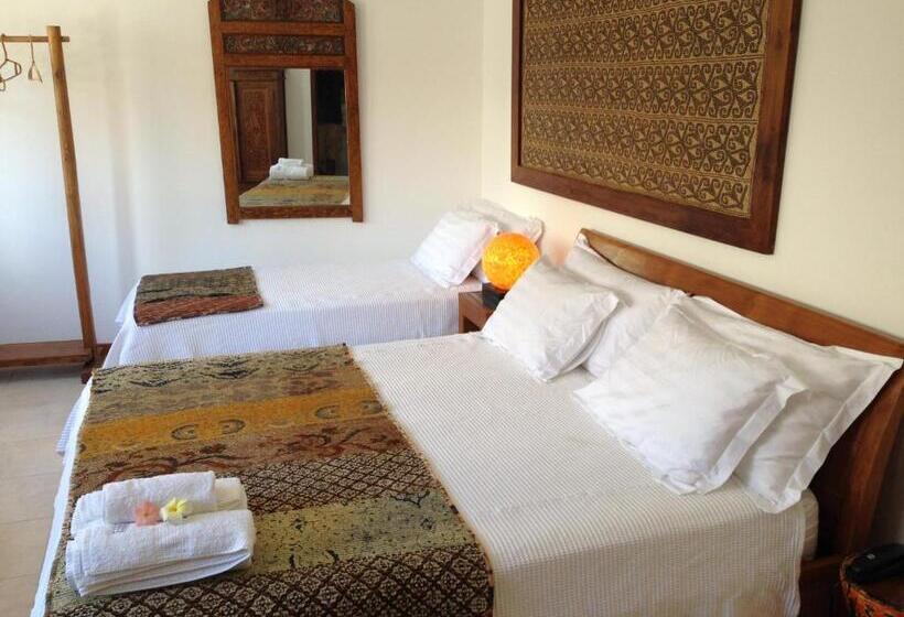 Трехместный Номер Комфорт, Casa Petunia Pousada Boutique