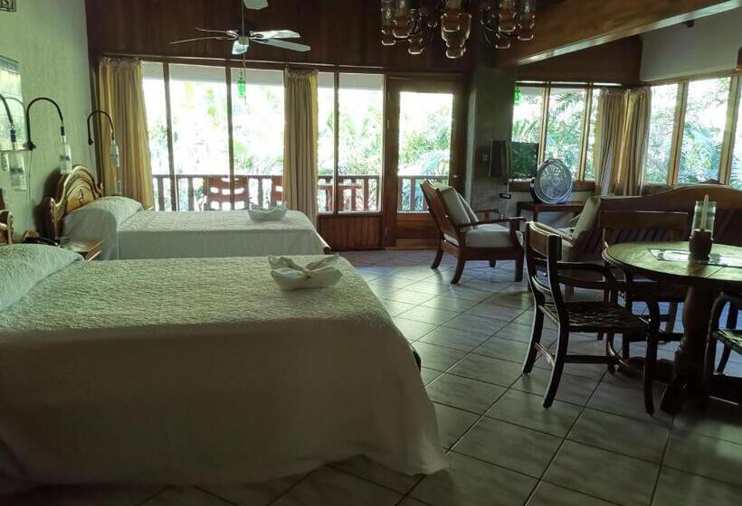 스탠다드 스튜디오, Costa Verde