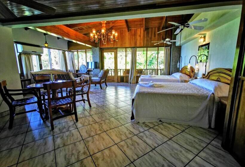 스탠다드 스튜디오, Costa Verde