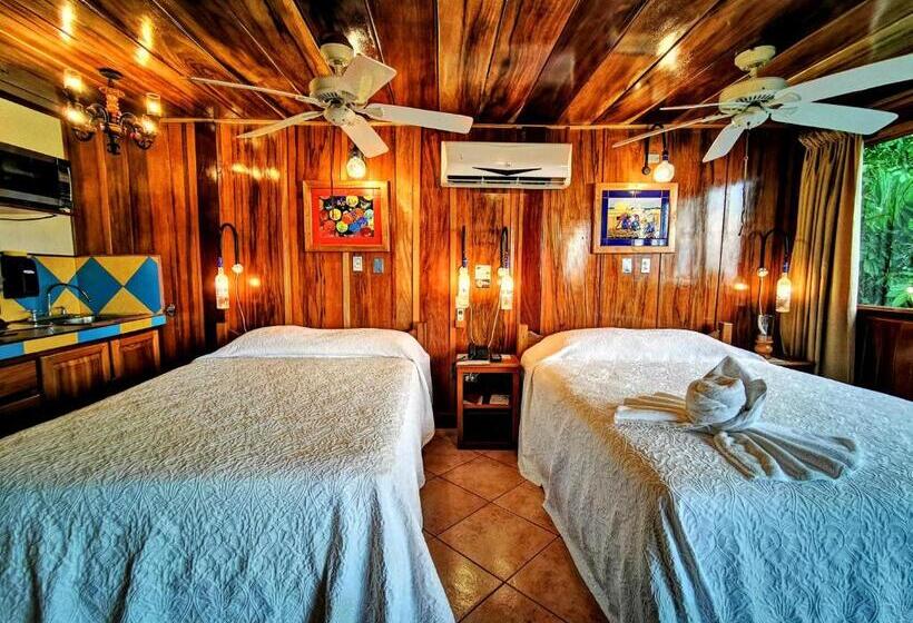 패밀리 스튜디오, Costa Verde