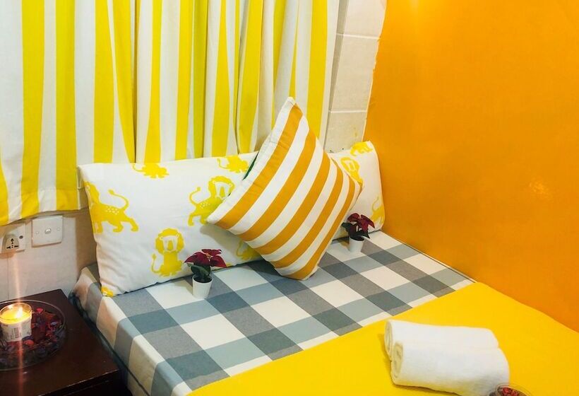 اتاق استاندارد یک نفره, Delta Lounge