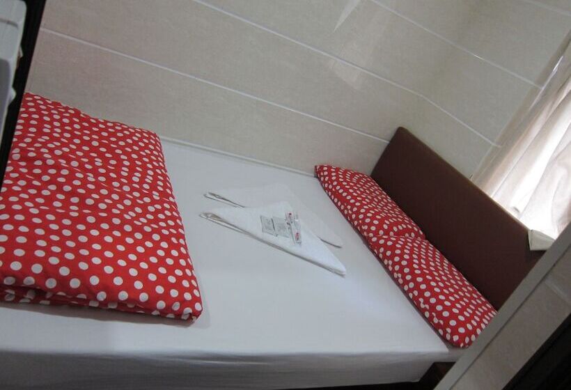 اتاق استاندارد یک نفره, Delta Lounge