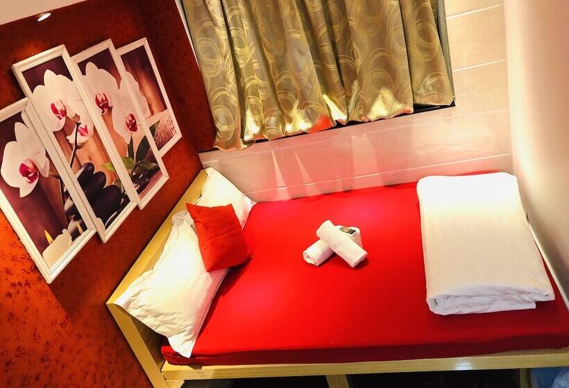 اتاق استاندارد, Delta Lounge