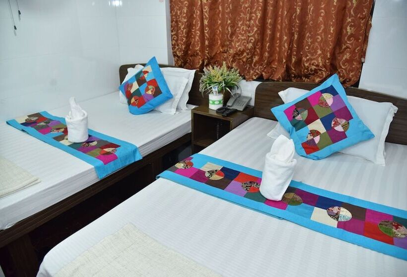 اتاق خانوادگی, Delta Lounge