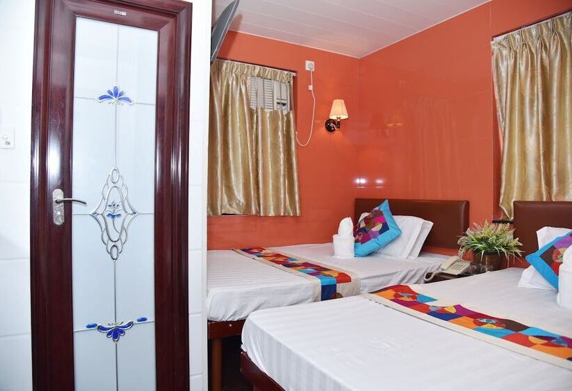 اتاق خانوادگی, Delta Lounge