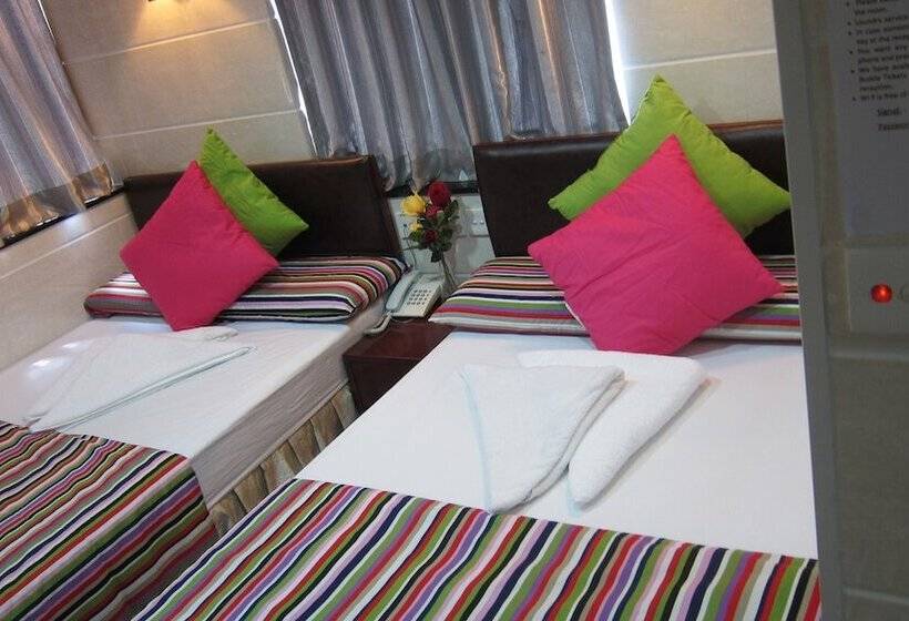 اتاق خانوادگی, Delta Lounge