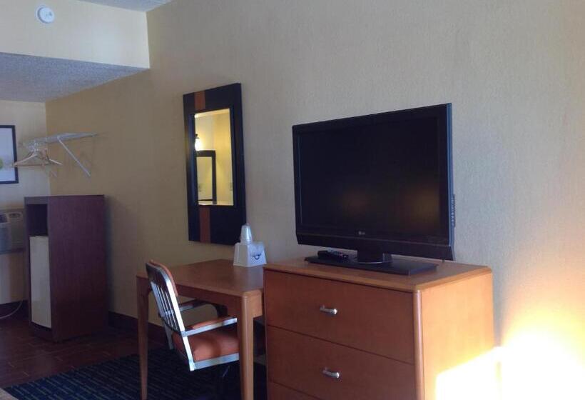 带大床的标准间, Diamond Inn & Suites