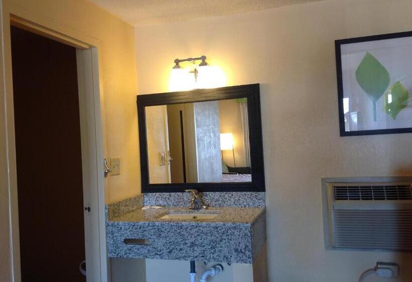 经济房, Diamond Inn & Suites