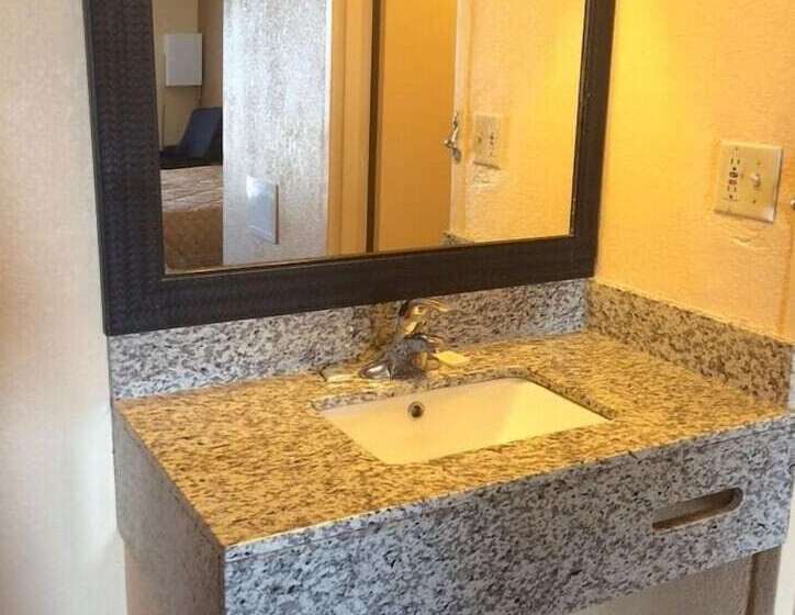스탠다드 룸, Diamond Inn & Suites