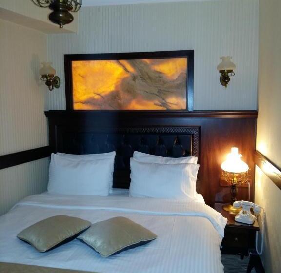 Romantic Room Sea View, Divalis