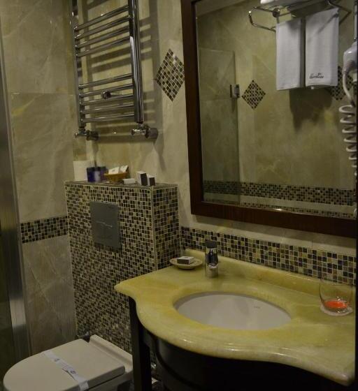 Romantic Room Sea View, Divalis